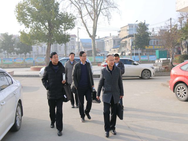 區(qū)教體局1 區(qū)教體局1.jpg