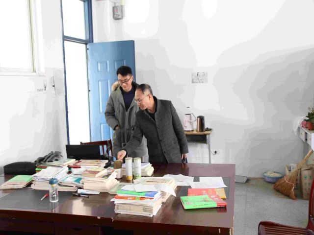 區(qū)教體局3 區(qū)教體局3.jpg